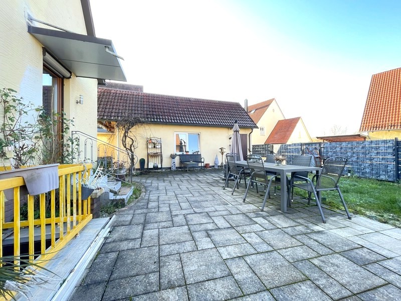 Garten mit Terrasse