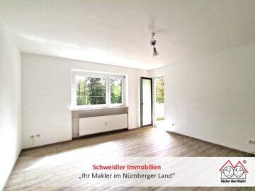 3 Räume plus Einbauküche, Wannenbad und Sonnenloggia, schick renoviert, in Röthenbach a.d. Pegnitz, 90552 Röthenbach, Wohnung