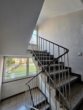 Treppenhaus - Schicke 2-Zimmer-Wohnung mit Balkon im 1. Obergeschoss in Lauf (ohne Aufzug)