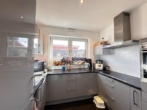Kochen - Gartentraum! TOP moderne 3+2-Zimmer-ETW mit 139 m² Gesamtfläche (!) in herrlicher Lage von Hersbruck