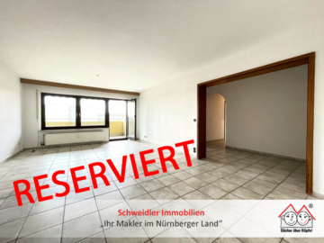 Raumwunder mit Fernblick: 3-Zimmer-Wohnung mit großem Balkon u.v.m. in Stein, 90547 Stein, Wohnung