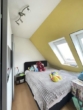 Schlafen Ansicht - Schöner Ausblick: Sonnige 2-Zimmer-DG-Wohnung mit zwei Balkonen & Kfz-Stellplatz in Cadolzburg