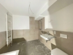Badezimmer - WOW!!! Großzügige 3-Zimmer-EG-Wohnung mit Terrasse in schöner Lage von Fürth-Vach (NEUBAU-Erstbezug)