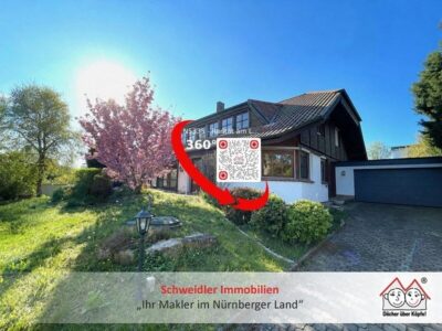 Rarität am Laufer Kunigundenberg: Großzügiges Einfamilienhaus mit Einliegerwohnung und Doppelgarage, 91207 Lauf, Einfamilienhaus