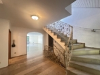 Eingangsdiele - Wohnen mit WOW-Effekt – Freistehendes Architektenhaus mit Platz, Potenzial u.v.m. in Behringersdorf