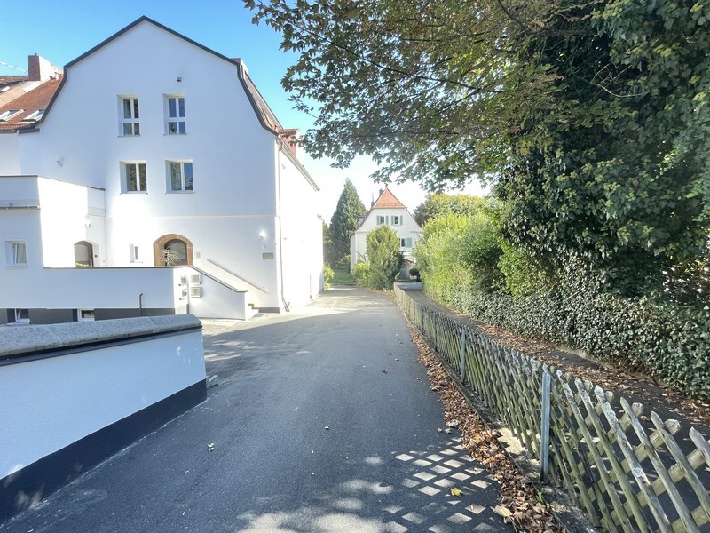 Zufahrt Ansicht 1