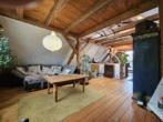 Dachstudio Bild 2 - Rarität auf dem Land! Charmantes, saniertes Einfamilienhaus mit Scheune & schön angelegtem Garten bei Offenhausen