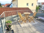 Balkon - Schöne 2-Zimmer-Wohnung mit Sonnenbalkon & TG-Stellplatz in attraktiver Wohnlage von Lauf zur Miete