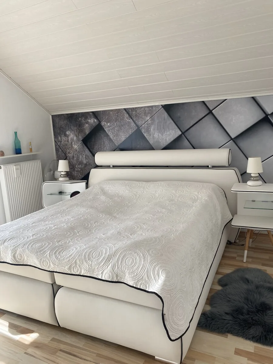 Schlafzimmer Ansicht 2