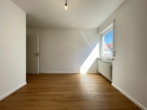 3.Zimmer - Glow-Up abgeschlossen: Frisch renovierte 3-Zimmer-Wohnung mit Wow-Bad und Balkon in Nürnberg-Zabo