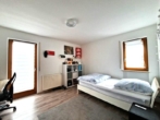 Schlafen - Tolle 2-PLUS-1-Raum-Wohnung mit Balkon und Garage in Schnaittach zur Miete