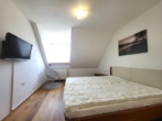 Schlafzimmer - Top modernisierte Doppelhaushälfte mit neu angelegtem Garten & Garage in ruhiger Lage von Schnaittach
