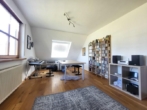 Arbeitszimmer im OG - Top modernisierte Doppelhaushälfte mit neu angelegtem Garten & Garage in ruhiger Lage von Schnaittach