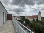 Terrasse Ansicht 2 - Licht, Luft, Leben: 2-Zimmer-Neubau-Traum mit XXL-Dachterrasse Nürnberg Ost