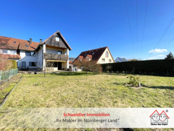 Über 200 m² Wohnfläche! XL-Doppelhaushälfte mit großem Garten und Garage in Schnaittach, 91220 Schnaittach, Haus