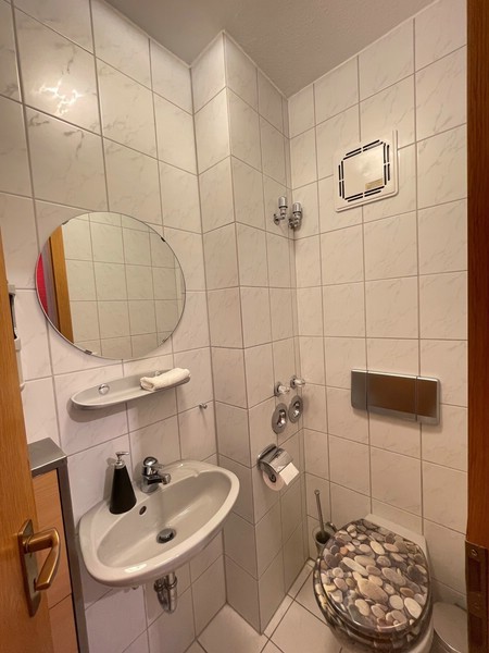 Gäste-Toilette