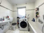 Bad - Durchdachter Grundriss und mehr– Stimmige 3-Zimmer-Wohnung mit Loggia in Behringersdorf
