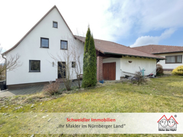 Hier stimmt der Preis! Charmantes EFH mit Garage und großem Grds. in ruhiger Lage von Simmelsdorf, 91245 Simmelsdorf, Einfamilienhaus