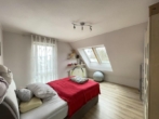 Kinder- oder Arbeitszimmer - Schönes Anlageobjekt! Gepflegte 3-Zimmer-Eigentumswohnung mit Balkon & Kfz-Stellplatz in Cadolzburg