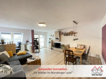 Schönes Anlageobjekt! Gepflegte 3-Zimmer-Eigentumswohnung mit Balkon & Kfz-Stellplatz in Cadolzburg, 90556 Cadolzburg, Wohnung