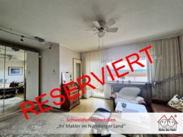 Über den Dächern: 1-Zimmer-Eigentumswohnung mit Sonnenloggia & Fernblick in Röthenbach a.d. Pegnitz, 90552 Röthenbach, Wohnung