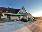 Hausansicht - Helle Geschäftsfläche für Laden, Lager oder Verkauf mit guter Park-/Anfahrtsmöglichkeit in Eckental
