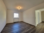 Schlafen 2 - Top renoviert im Hochparterre: Schicke 4-Raum-Eigentumswohnung mit Balkon in Nürnberg-Langwasser