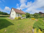 Außenansicht Bild 2 - Charmantes Ein- bis Zweifamilienhaus mit großem Garten & Garage in Ortsrandlage von Hormersdorf
