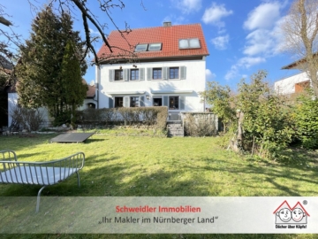 Juwel am Laufer Kunigundenberg: Modernes Liebhaber-Einfamilienhaus mit herrlichem Gartengrundstück, 91207 Lauf, Einfamilienhaus