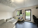 Wohnbereich - Schönes Apartment in Erlangen: 2-Zimmer-Wohnung mit Balkon, offener Küche und TG-Stellplatz