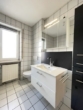 Bad - Ein Balkon wäre schon schön… Hier gibt’s gleich 2! Großzügige 3-Zimmer-Wohnung mit STP in Heuchling