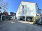 Stellplatz - Ein Balkon wäre schon schön… Hier gibt’s gleich 2! Großzügige 3-Zimmer-Wohnung mit STP in Heuchling
