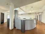 Empfangsbereich Bild 1 - Repräsentative Büro-/Praxisflächen XXL in frequentierter Sichtlage von Lauf an der Pegnitz