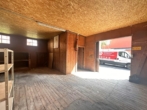 Innenansicht Blick nach Außen - Uriges Refugium für Handwerker & Kreative – Lagerhalle in ruhiger Lage der Nürnberger Nordstadt