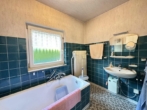 Bad - Worauf warten? Preiswertes Einfamilienhaus mit Garten, Garage u.v.m. in Lauf an der Pegnitz