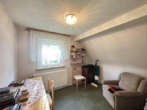 Zimmer - Worauf warten? Preiswertes Einfamilienhaus mit Garten, Garage u.v.m. in Lauf an der Pegnitz