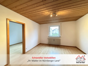 Zentral gelegene 2,5-Zimmer-Wohnung mit Einbauküche & Balkon in Röthenbach, 90552 Röthenbach, Wohnung