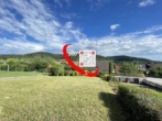 Zur virtuellen 360°-Tour - Leben mit Panorama – Einfamilienhaus mit gut 800 m² Grundstück und zwei Garagen in Simmelsdorf