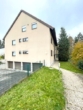 Hausansicht - XL-Terrasse mit Waldblick: Die 3-Zimmer-Wohnung in Lauf für alle, die Ruhe UND Stadt wollen