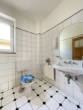 EG Bad - Preis-Highlight in Behringersdorf: Stilvolles Einfamilienhaus mit Altbaucharme, gr. Grund und Garage
