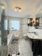 Bad - WOW, 4 Zimmer, wie neu! Parkett, 2 Balkone u.v.m und das am Stadtpark!