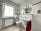 mit Waschmaschinenanschluss - Penthouse-Feeling: Top 2-Zimmer-Wohnung mit großer Dachterrasse und Fernblick zum Moritzberg in Lauf