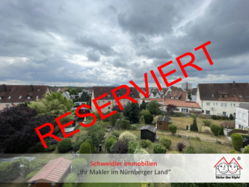 Penthouse-Feeling: Top 2-Zimmer-Wohnung mit großer Dachterrasse und Fernblick zum Moritzberg in Lauf, 91207 Lauf, Wohnung