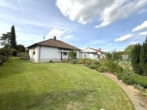 Garten - Top gepflegter Bungalow mit traumhaft großem Gartengrundstück und Garage in Eckenhaid