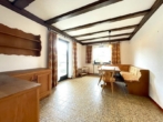 EG Esszimmer - Top gepflegter Bungalow mit traumhaft großem Gartengrundstück und Garage in Eckenhaid