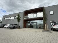 Bürogebäude / Zugangsbereihc