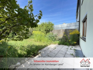 Starkes Preis-Leistungs-Verhältnis: Reihenmittelhaus mit Garage in ruhiger Lage von Lauf-Kotzenhof, 91207 Lauf, Haus