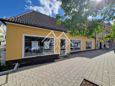 Attraktive Gewerbefläche mit großen Schaufenstern, Lager und Stellplätzen in Röthenbach/Pegnitz, 90552 Röthenbach an der Pegnitz, Ladenfläche
