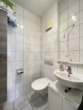 Gäste-WC - 3-Zimmer-Wohnung mit idealem Schnitt, Loggia und Stellplätzen in ruhiger und dennoch zentraler Lage von Lauf