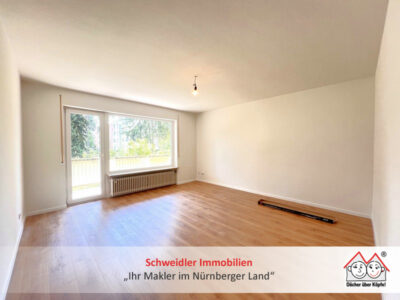Frisch renoviert! Geräumige 3-Zimmer-Wohnung mit Balkon in Röthenbach a. d. Pegnitz, 90552 Röthenbach, Erdgeschosswohnung